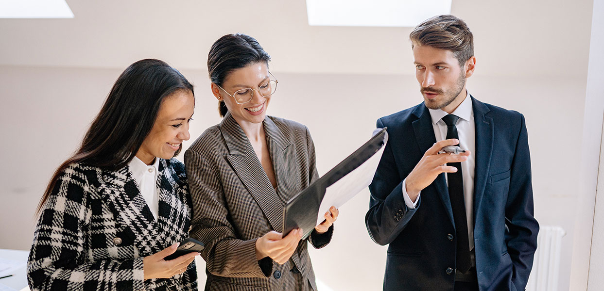 (ASIC) - Australian Securities and Investments Commission